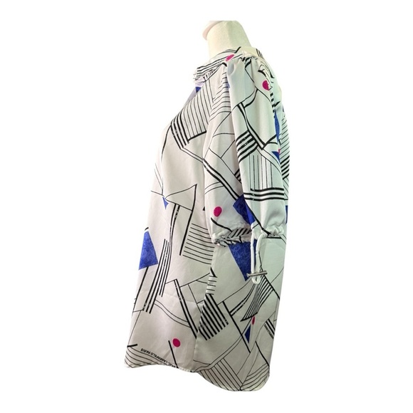Karl Lagerfeld Geometric Print Button-Up Shirt with Bungee arm closures. XS - Picture 8 of 11